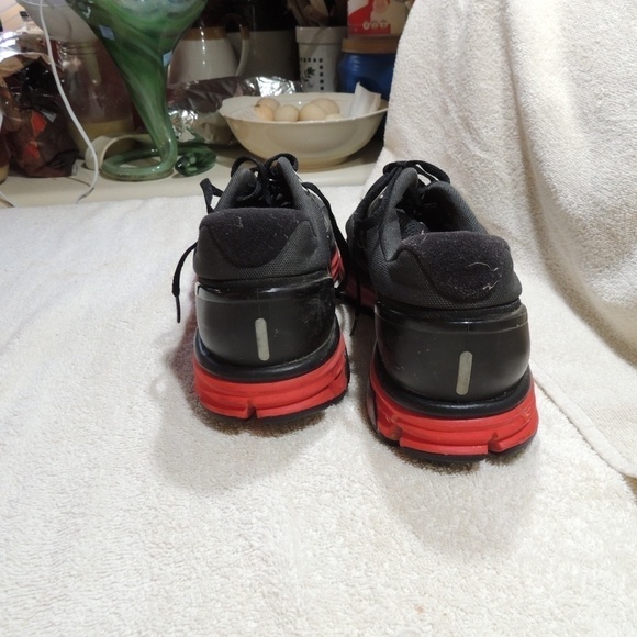Nike Flywire sz 10.5 main image 6